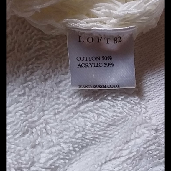 Loft 82 high low loose knit sweater - Picture 8 of 8